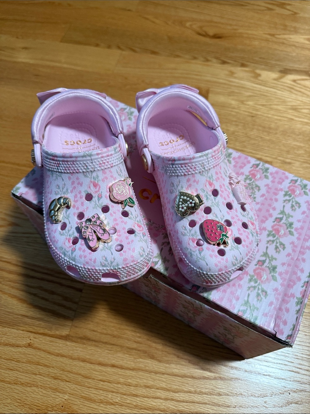 🆕CROCS Kids' Love Shack Fancy Clogs with Charms